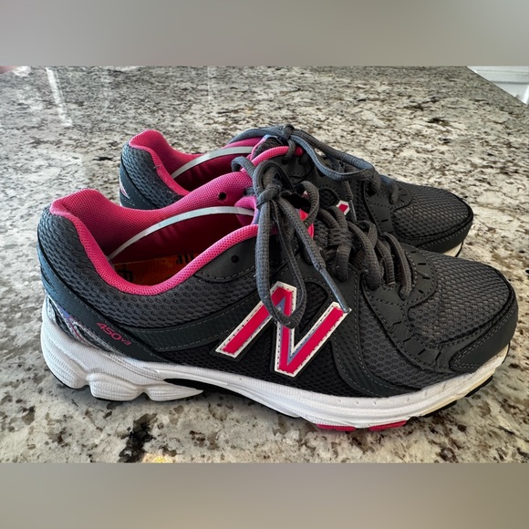 New Balance Women's Charcoal and Pink Sneakers - Picture 2 of 7